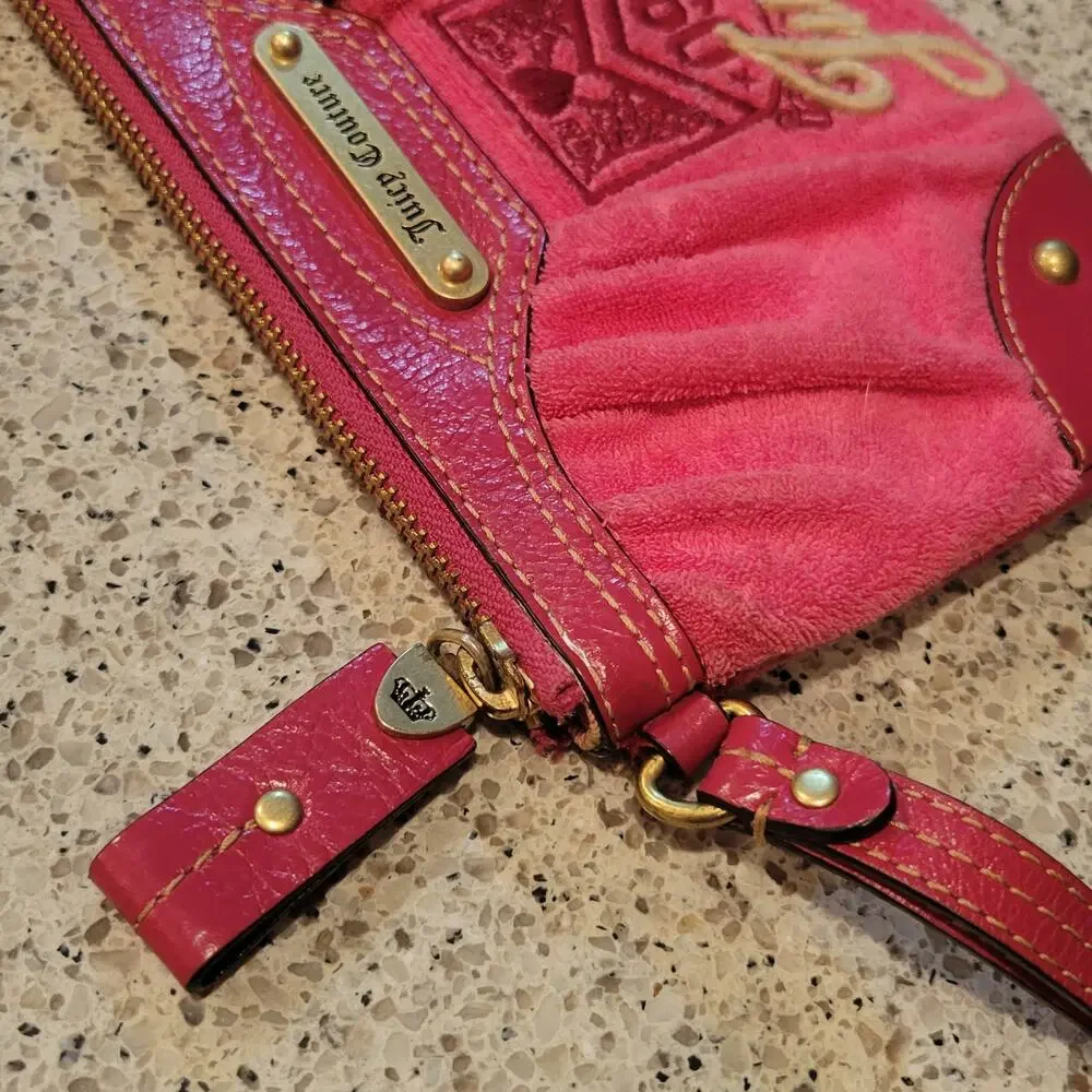 JUICY COUTURE Y2K Pink Leather Velour Embroidered Chain Charm Wristlet Mini Bag